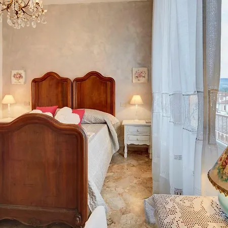 Bed & Breakfast Attico 147 *